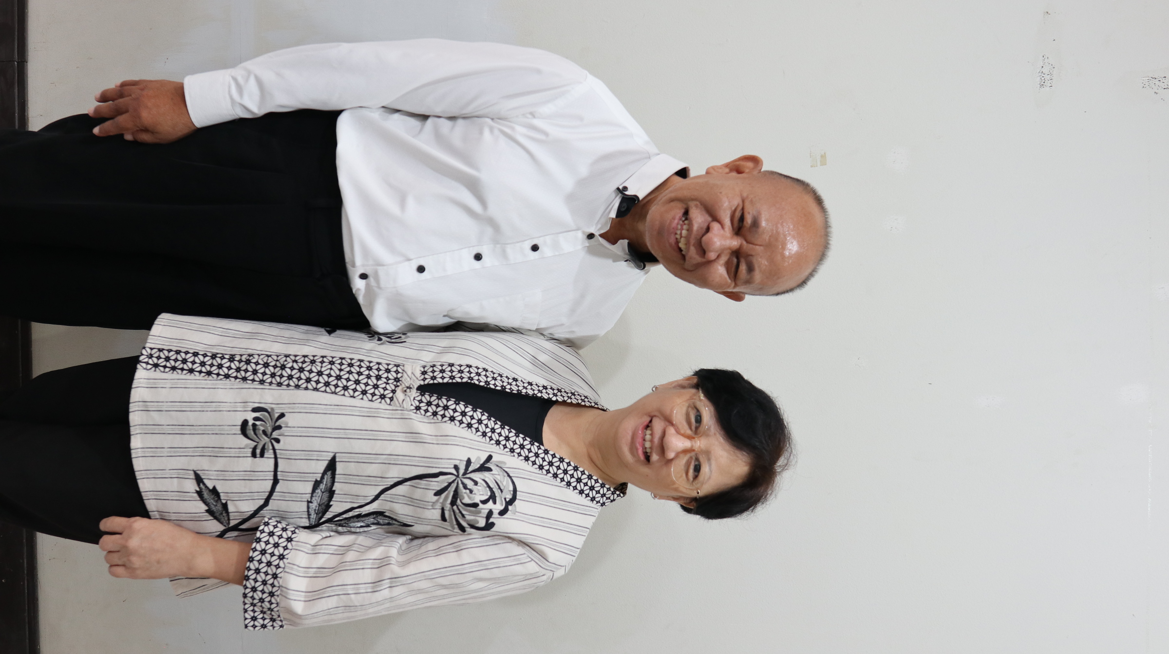 Pdt. Sonny Sompotan dan Keluarga
